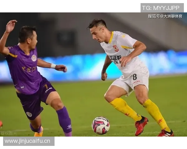 冠军教练亲授战术秘诀 球员纷纷表示受益匪浅 成绩大幅提升