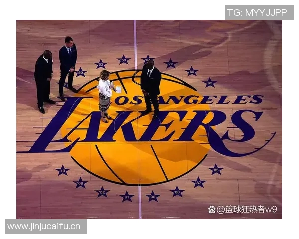 湖人亲承曾考虑离开球队但最终决定留下的背后原因揭秘 湖人亲承曾考虑离开球队但最终决定留下的背后原因揭秘