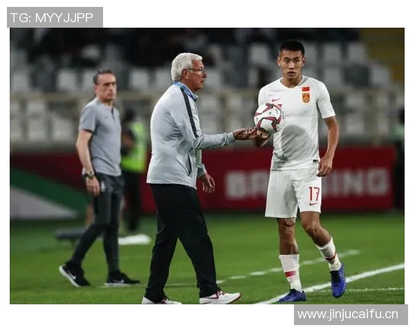 球迷手绘战术图意外走红获教练认可并采纳成为球队制胜关键 球迷手绘战术图意外走红获教练认可并采纳成为球队制胜关键